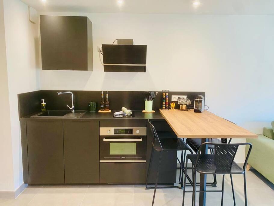 "Royal" Magnifique Appartement Avec Vue Sur Le Cadre Royal Sète Buitenkant foto