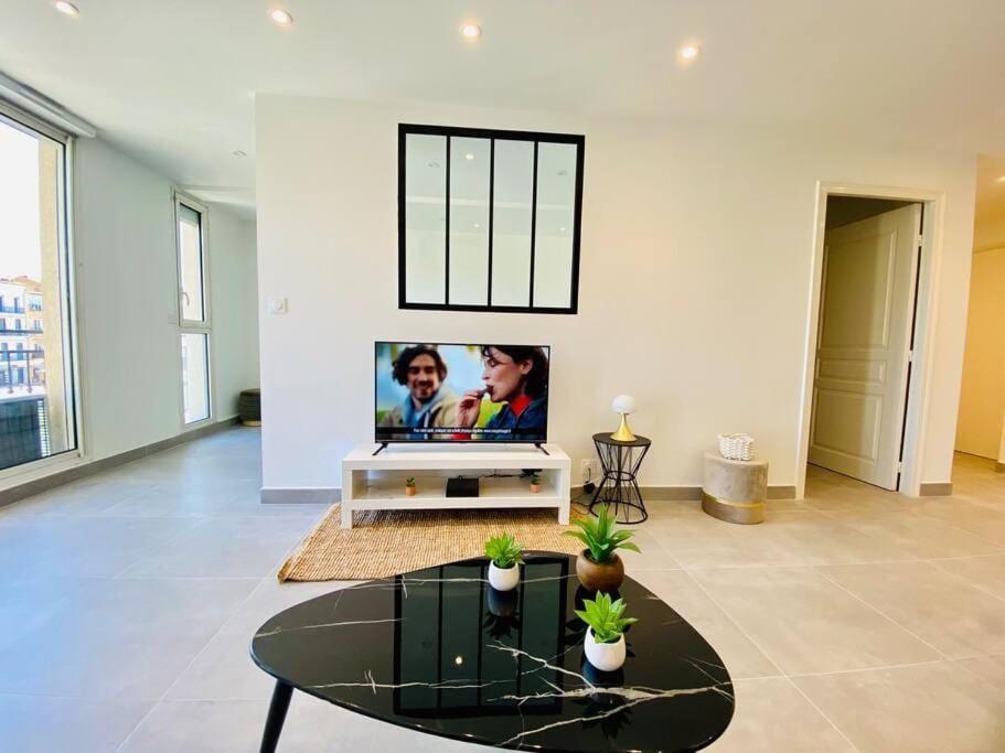 "Royal" Magnifique Appartement Avec Vue Sur Le Cadre Royal Sète Buitenkant foto